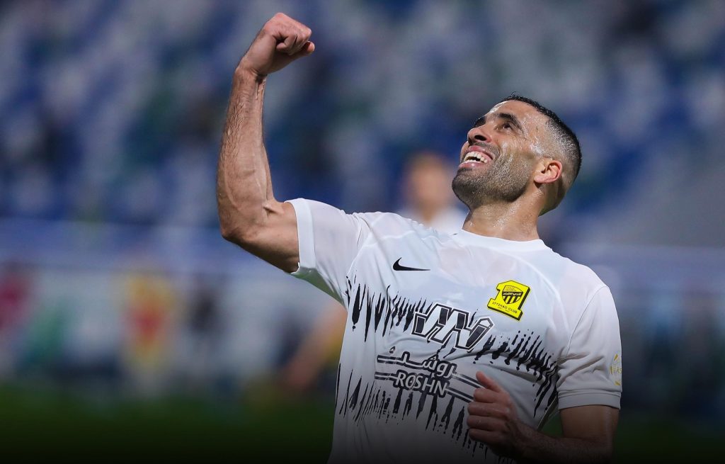 المغربي حمد الله يزيح السعودي الشمراني من الوصافة