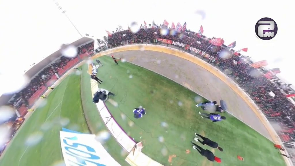 جمهور الوداد في ملعب البشير بالمحمدية بتصوير 360 درجة