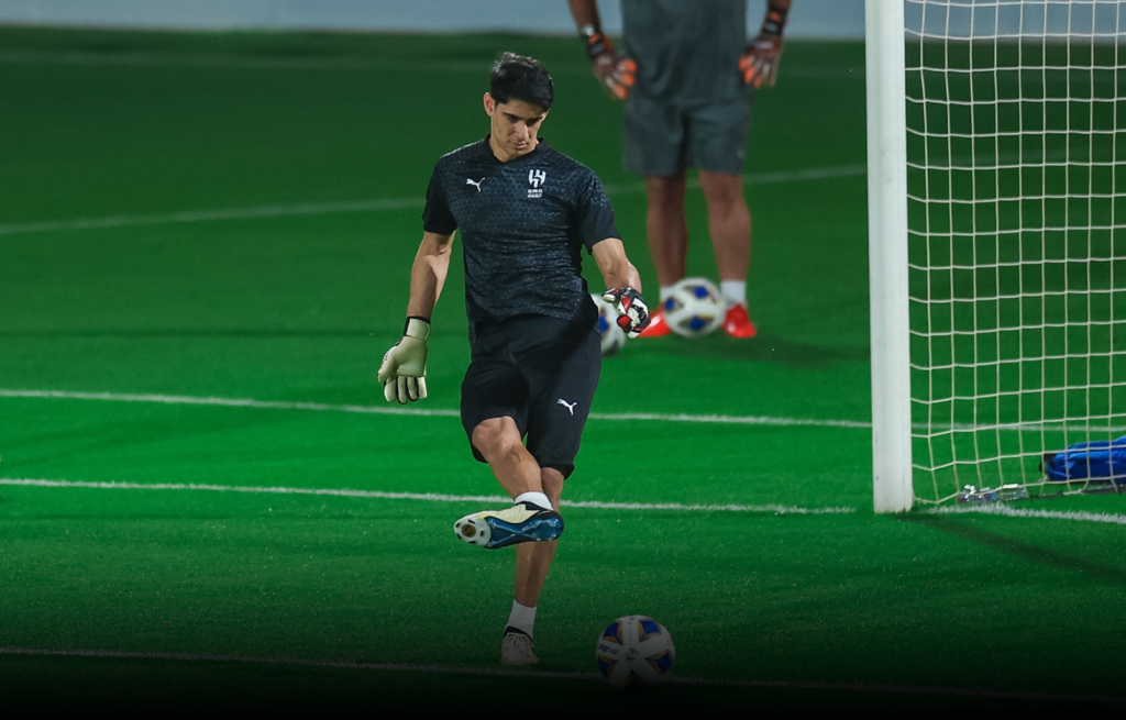 “أبطال آسيا”.. بونو يشغل بال مدرب العين في مواجهة الهلال