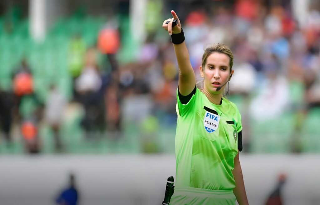 الكربوبي والجرمومي تمثلان التحكيم المغربي بالأولمبياد