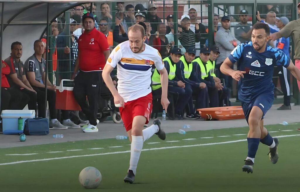 أربع مباريات “ويكلو” لفريقي شباب خنيفرة والدفاع الحسني الجديدي