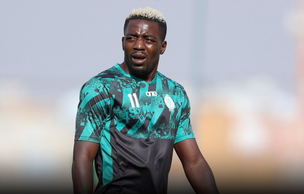 ملف نزاع الغابوني أكسيل مايي والرجاء يعود إلى الواجهة