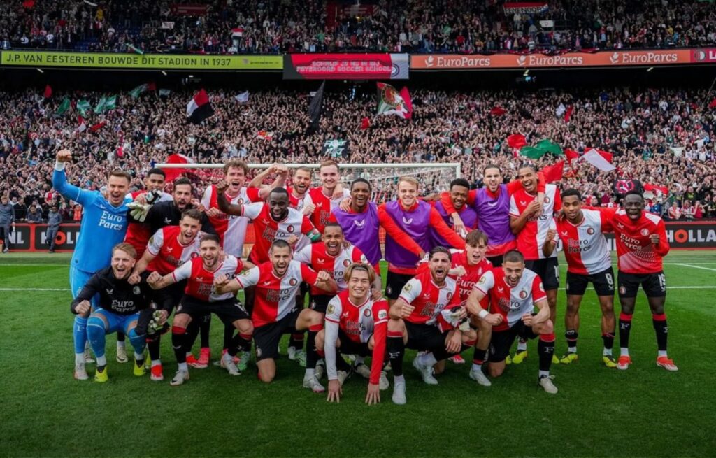 بطولة هولندا.. فينورد يكتسح أياكس بسداسية 