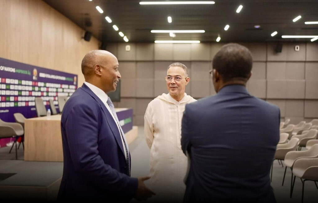 باتريس موتسيبي يثني على مجهودات الملك في الرياضة