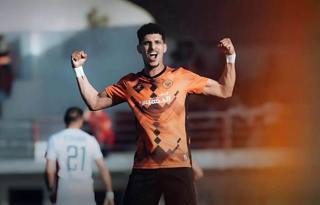 نهضة بركان يحل بالجزائر وخريطة المغرب تؤخر خروجه من المطار