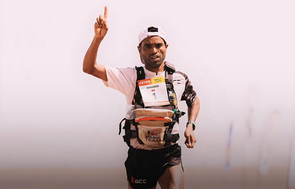 ماراطون الرمال.. محمد المرابطي يحسم المرحلة الأطول والأصعب
