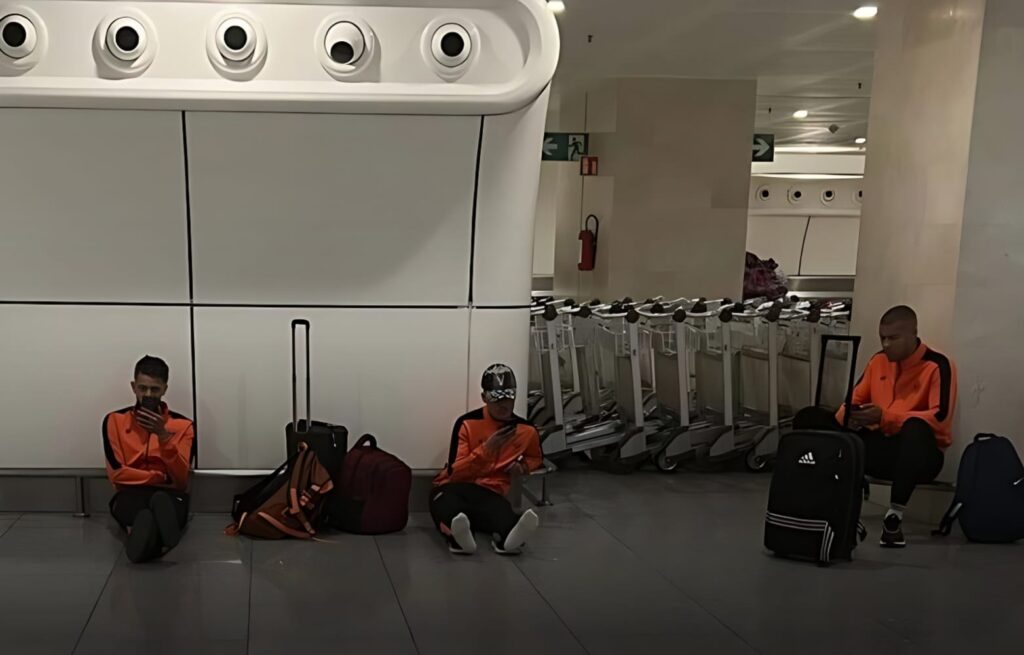 نهضة بركان يضطر للتدرب بالمطار و”غرباء جزائريون” يقتحمون اجتماع الـ”كاف”