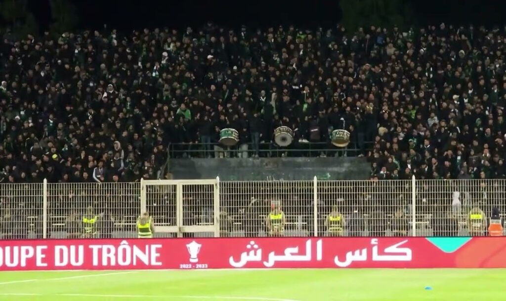 أهازيج جمهور الرجاء الرياضي في مواجهة أولمبيك آسفي