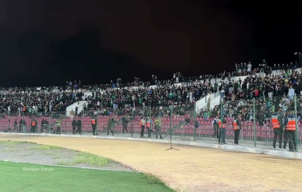 جمهور الرجاء الرياضي، قبيل انطلاق مباراته أمام شباب المحمدية