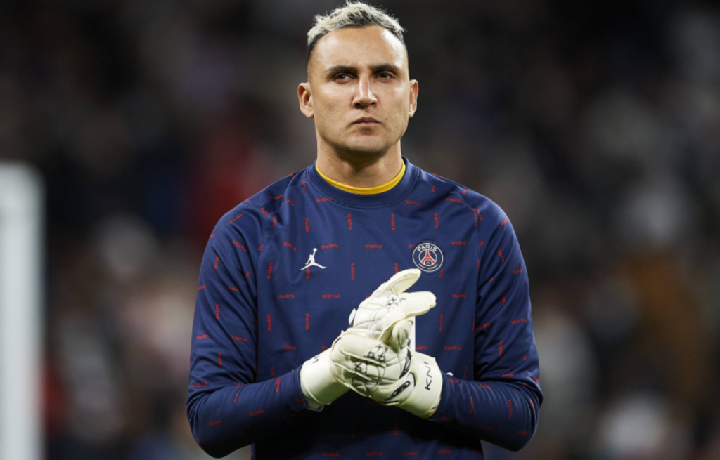 الحارس نافاس يعلن رحيله عن سان جرمان