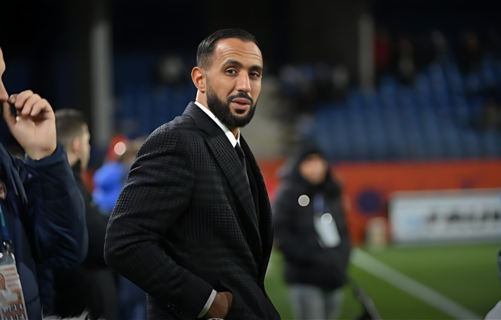 المغربي المهدي بنعطية يحرج الجزائري جمال بلماضي