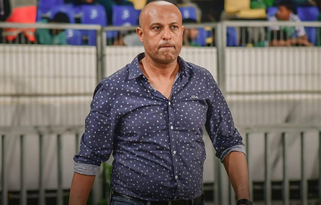 الدوري المصري.. المدرب السابق لأولمبيك آسفي ينتقد حكام مباراة فريقه أمام الزمالك