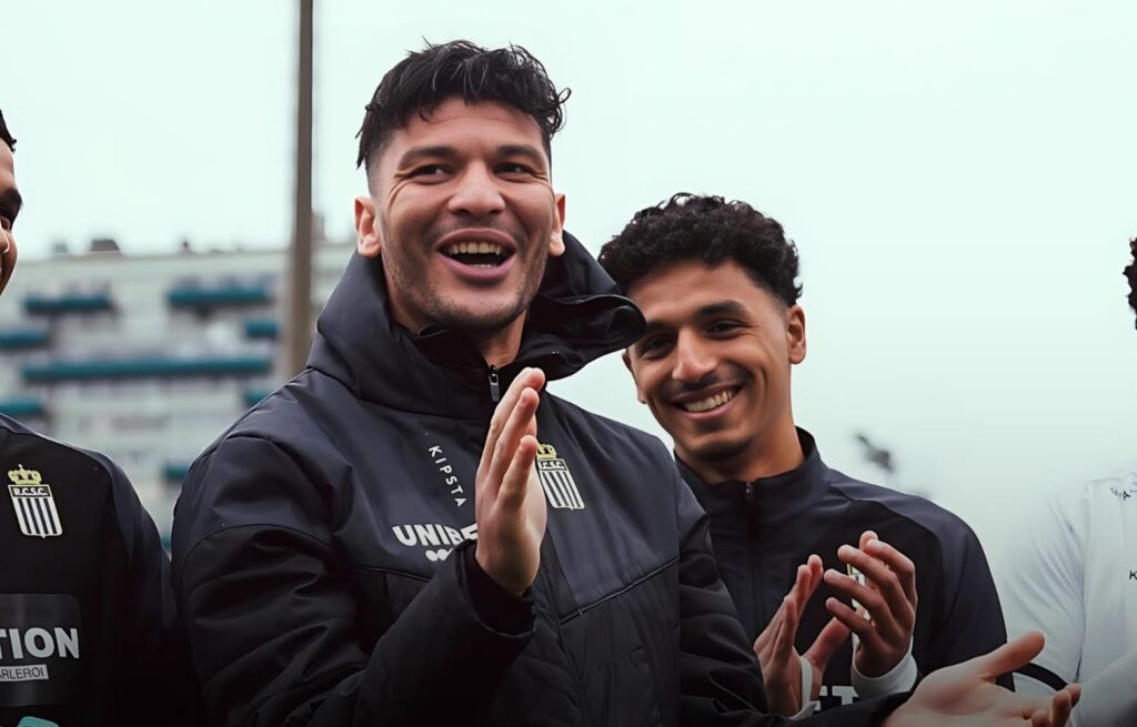 أشرف داري يضيف هدفا ثالثا إلى رصيده بقميص شارلوروا