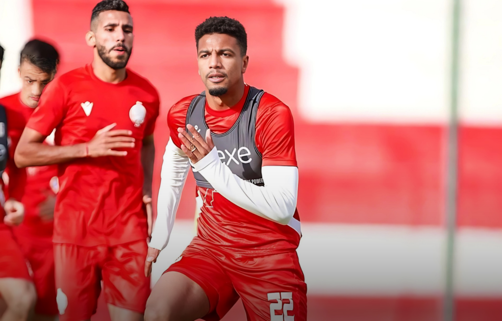 العملود يشترط 500 مليون سنتيم لتمديد عقده مع الوداد