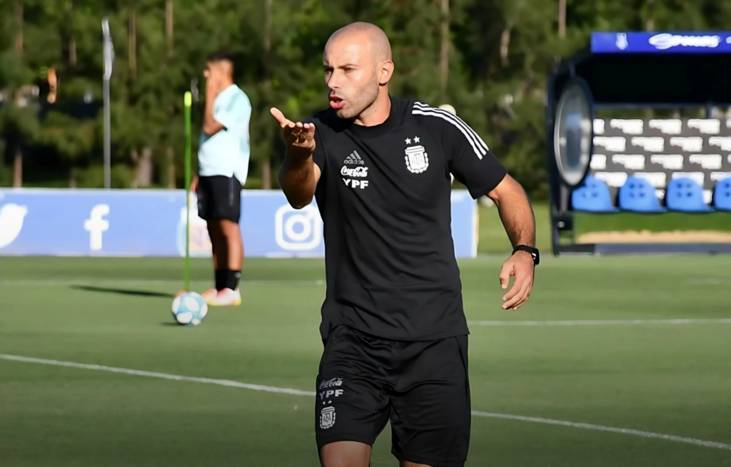 ماسكيرانو يختار حارسا ولاعبين لتعزيز صفوف الأولمبي الأرجنتيني