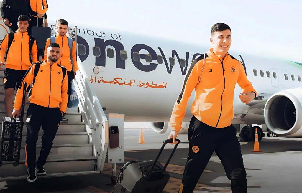 نهضة بركان يحط الرحال بالقاهرة تأهبا لإياب نهائي “كاف” ضد الزمالك