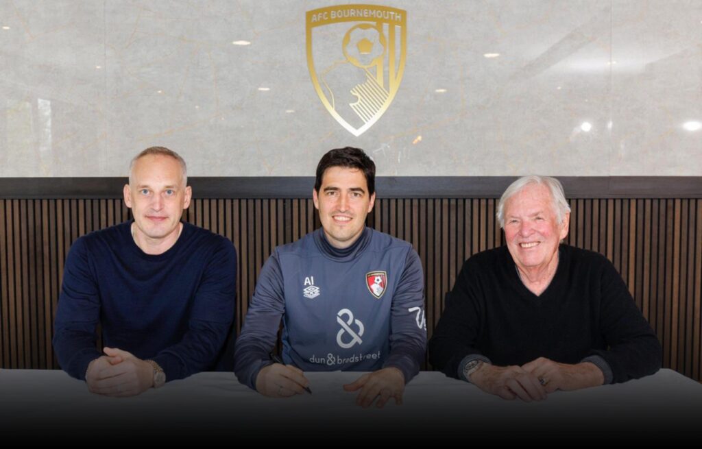 الدوري الإنجليزي.. مدرب بورنموث إيراولا يجدد عقده