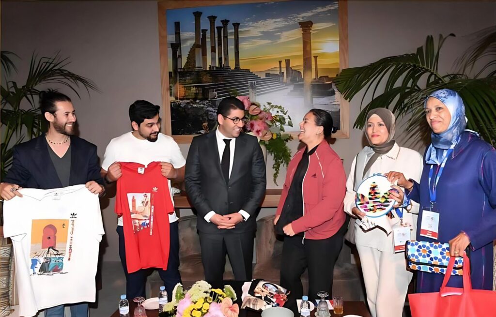 أديداس الألمانية تنتج أقمصة بلمسة تراثية مغربية