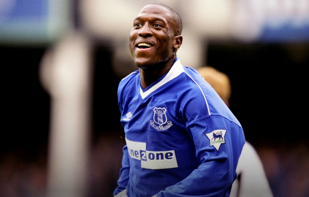 مهاجم إيفرتون وأرسنال السابق كيفن كامبل يرقد في المستشفى في وضع حرج