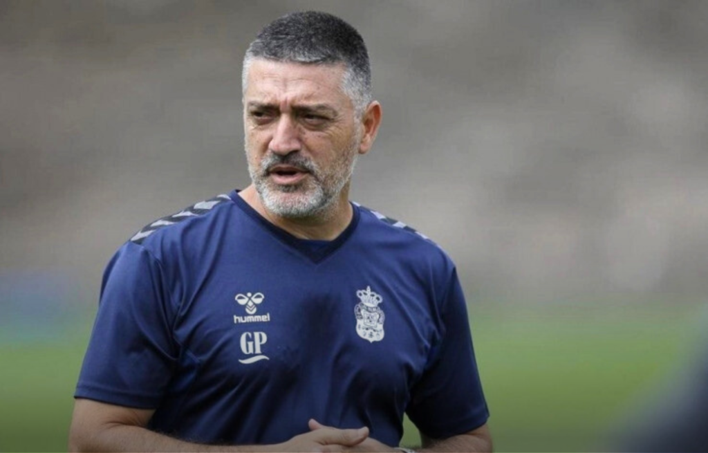 الليغا.. تعيين غارسيا بيمينتا مدربا جديدا لإشبيلية