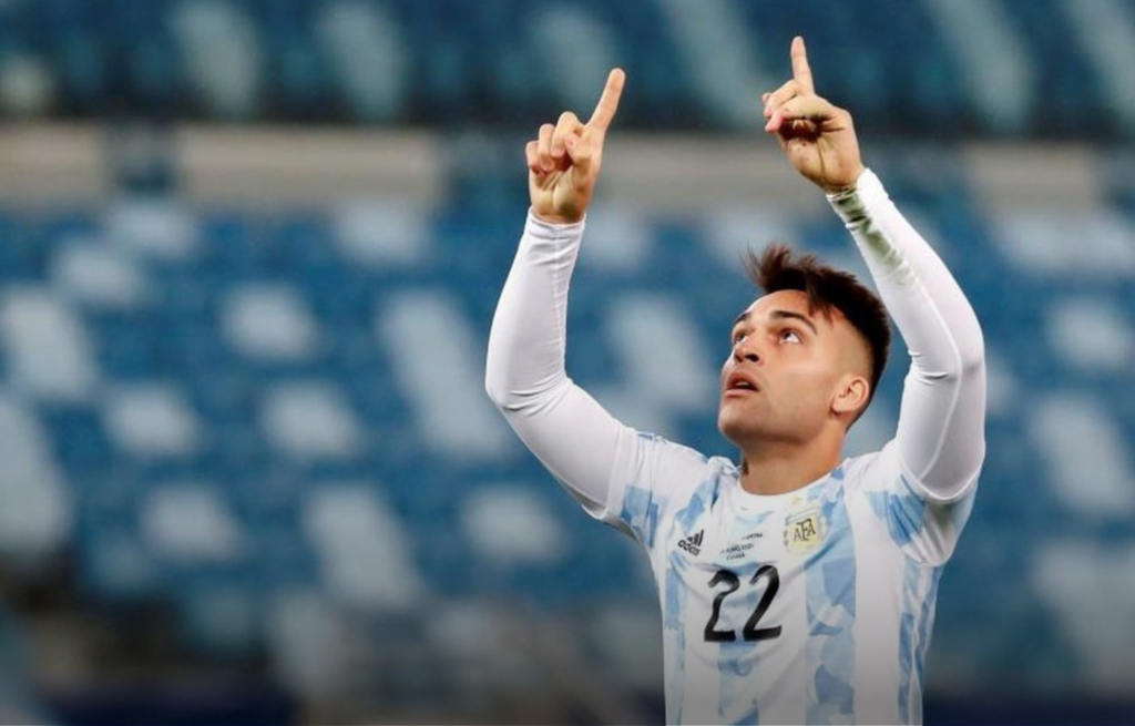 كوبا أمريكا: البديل مارتينيس يقود الأرجنتين الى ربع النهائي