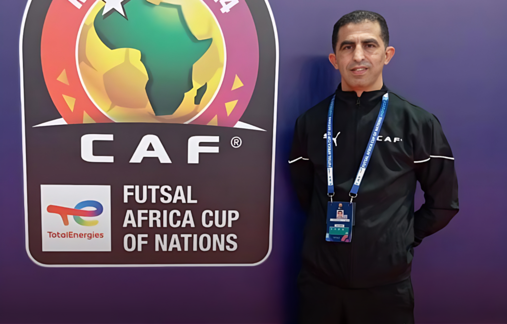 خالد هنيش يمثل التحكيم المغربي في مونديال “الفوتسال” بأوزبكستان