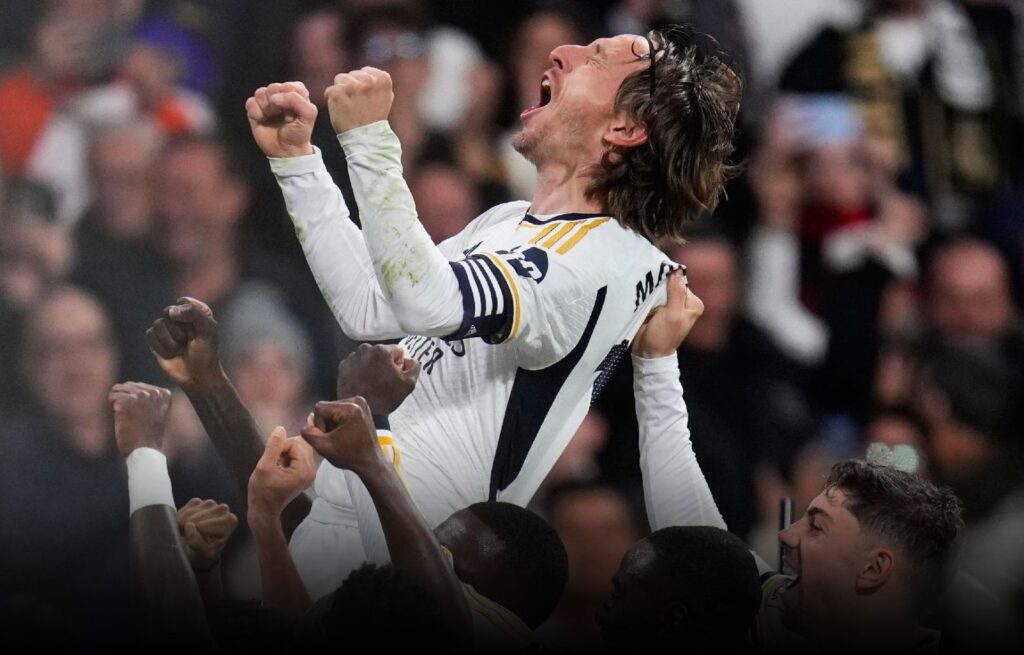 ريال مدريد يكافئ لاعبه الكرواتي لوكا مودريتش
