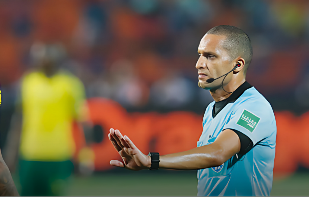 كأس العرش.. الحكم جيد يقود رابع نهائي ويرتقي إلى المركز الثاني بعد الراحل الزياني