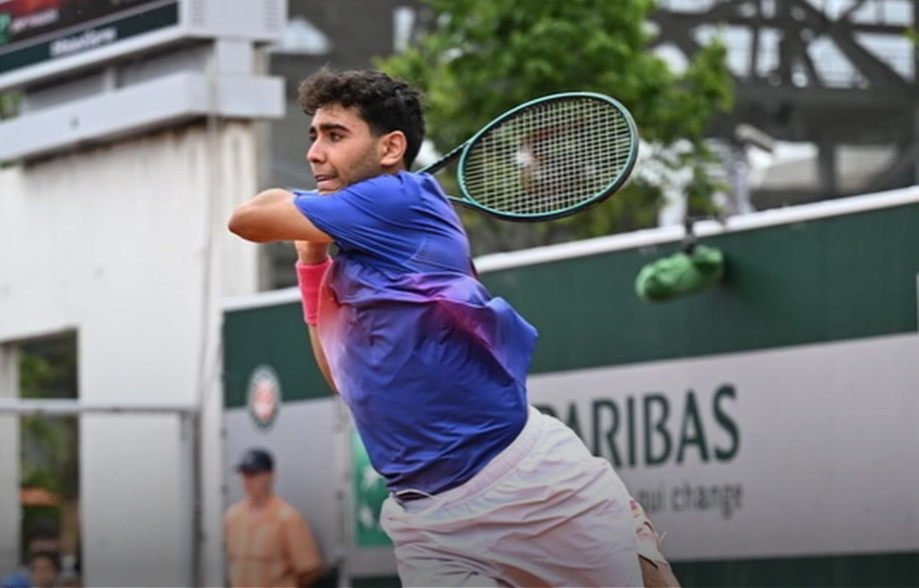 ويمبلدون للشبان.. رضا بناني يتأهل إلى دور الـ 16