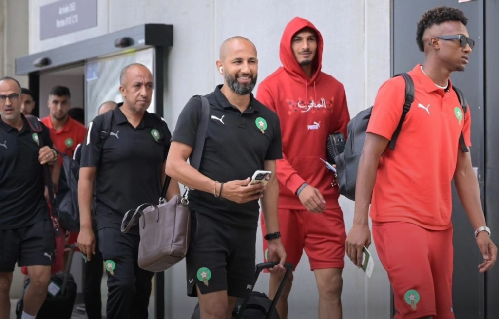 المنتخب الأولمبي يحط الرحال بباريس تأهبا للأولمبياد