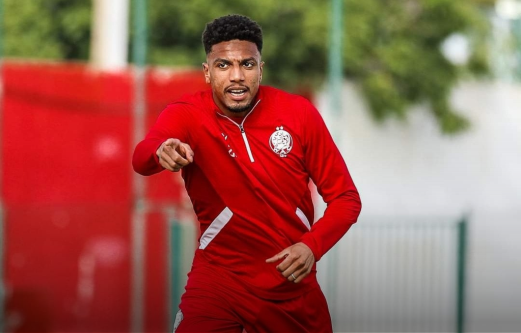 مغادرة العملود تفاجئ موكوينا وتدفعه إلى التراجع عن وعده