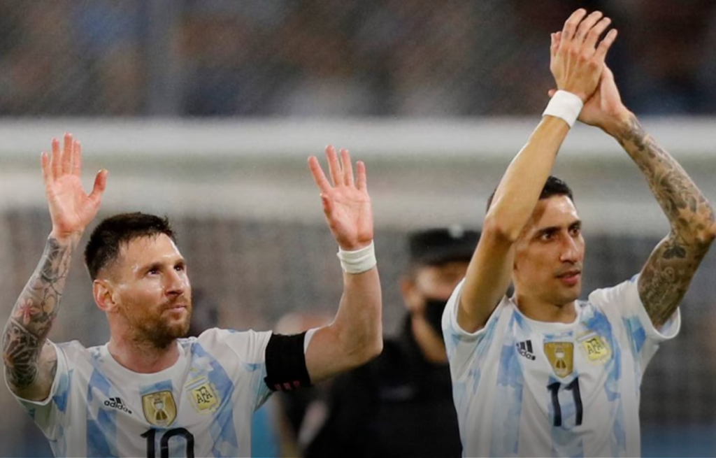 ميسي يعلن أمنيته لدي ماريا في نهاية مسيرته مع الأرجنتين 