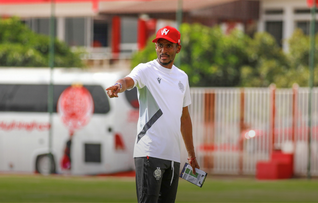 لاعبون برازيليون على طاولة موكوينا تمهيدا التعاقد معهم