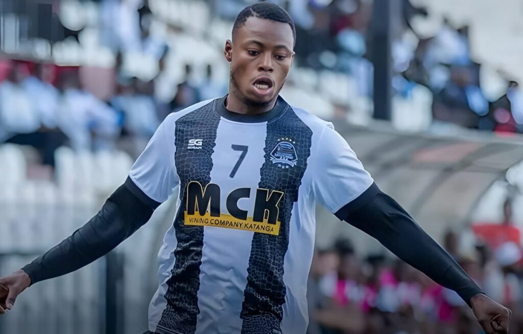 بعد تعاقده مع الإفريقي التونسي.. مازيمبي يطالب بمليوني دولار مقابل التخلي على كينزومبي