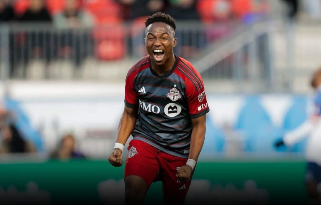 الجنوب إفريقي كاسيوس مايلولا ينضم معارا إلى الوداد الرياضي