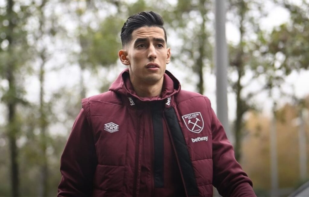 نايف أكرد يرفض مغادرة ويست هام معارا إلى فريق ألماني