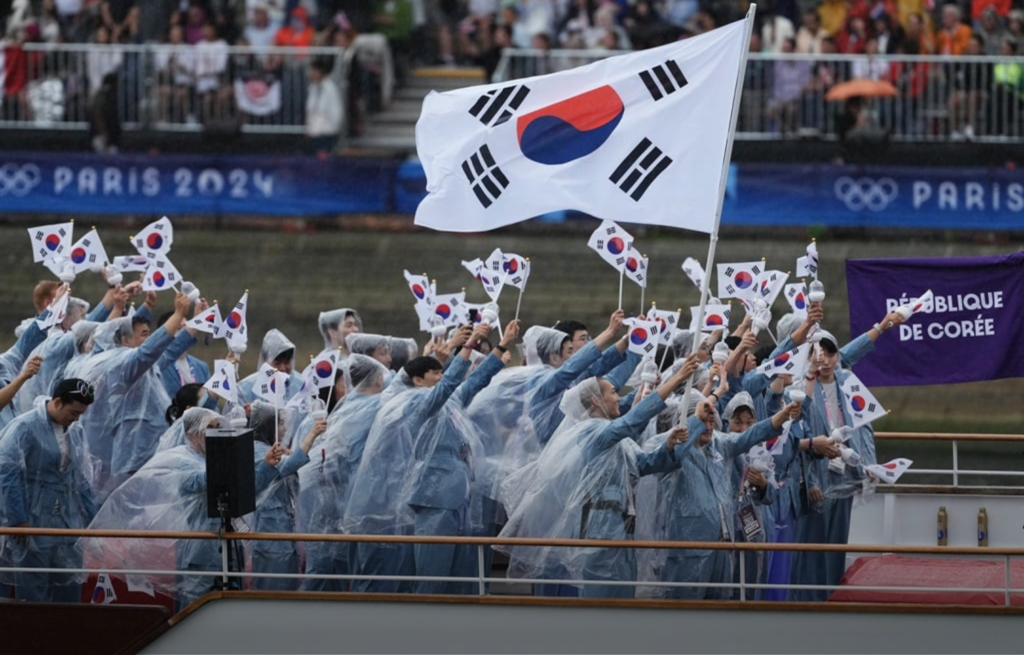 كوريا الجنوبية.. كلب بوليسي لمنع انتشار بق الفراش بعد عودة الرياضيين من باريس