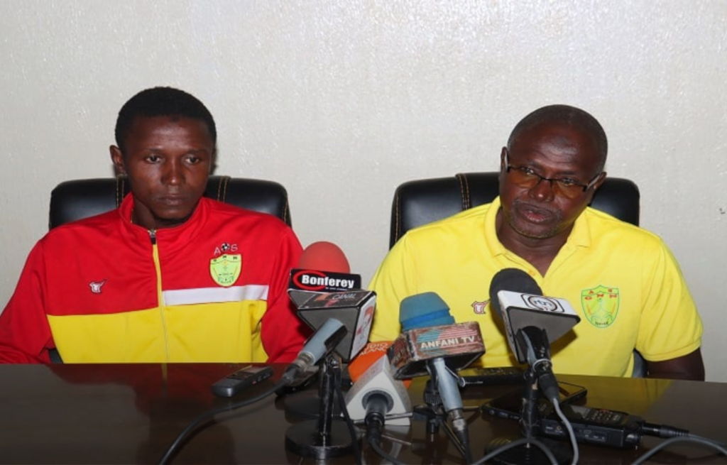 مدرب وعميد الحرس الوطني: جاهزون لهزم الرجاء والذهاب بعيدا في “التشومبيونزليغ”