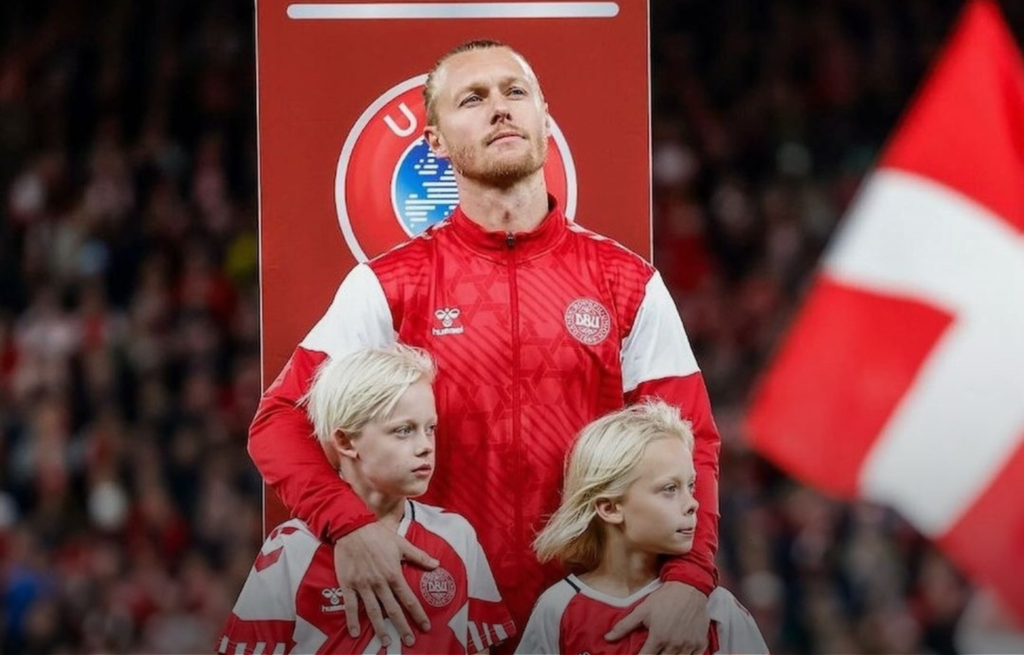 الدنماركي سيمون كاير يعلن اعتزاله دوليا