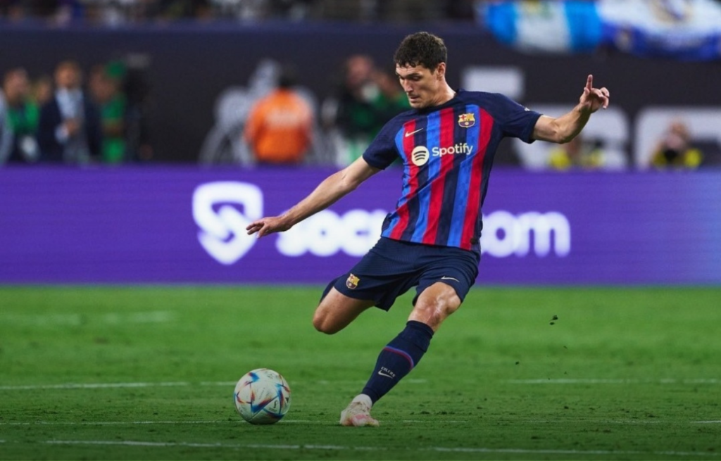الدوري الإسباني.. الإصابة تغيب كريستنسن عن برشلونة