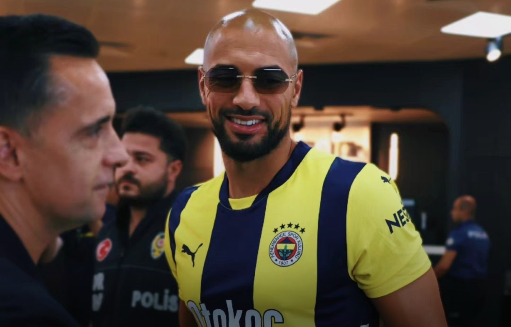 أمرابط في ندوة تقديمه: فنربخشة فريق كبير وسعيد باللعب تحت إشراف مورينيو