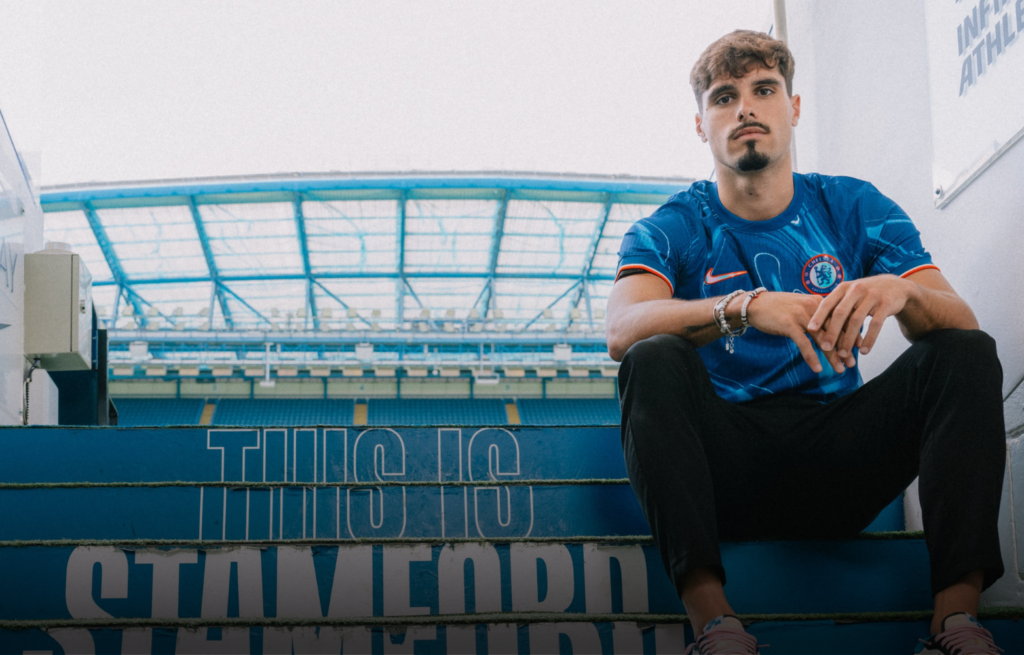 كرة القدم .. تشلسي الإنجليزي يضم الجناح البرتغالي الدولي نيتو