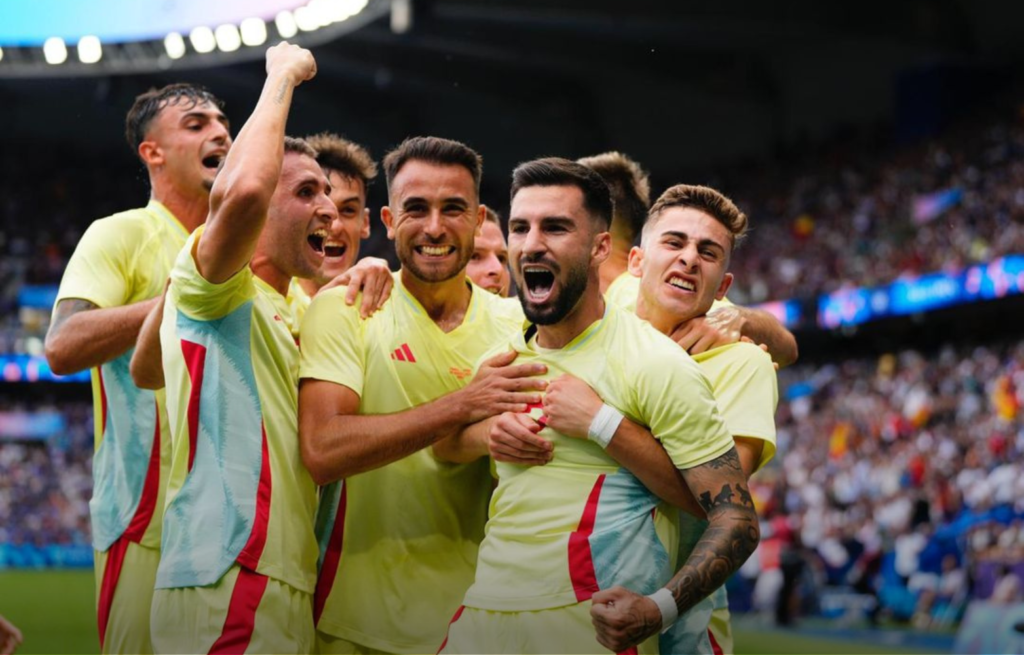 للمرة الثانية في تاريخه.. منتخب إسبانيا يُتوّج بالذهب الأولمبي على حساب فرنسا