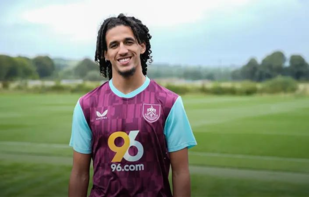 نادي بيرنلي الإنجليزي يتعاقد مع التونسي حنبعل المجبري