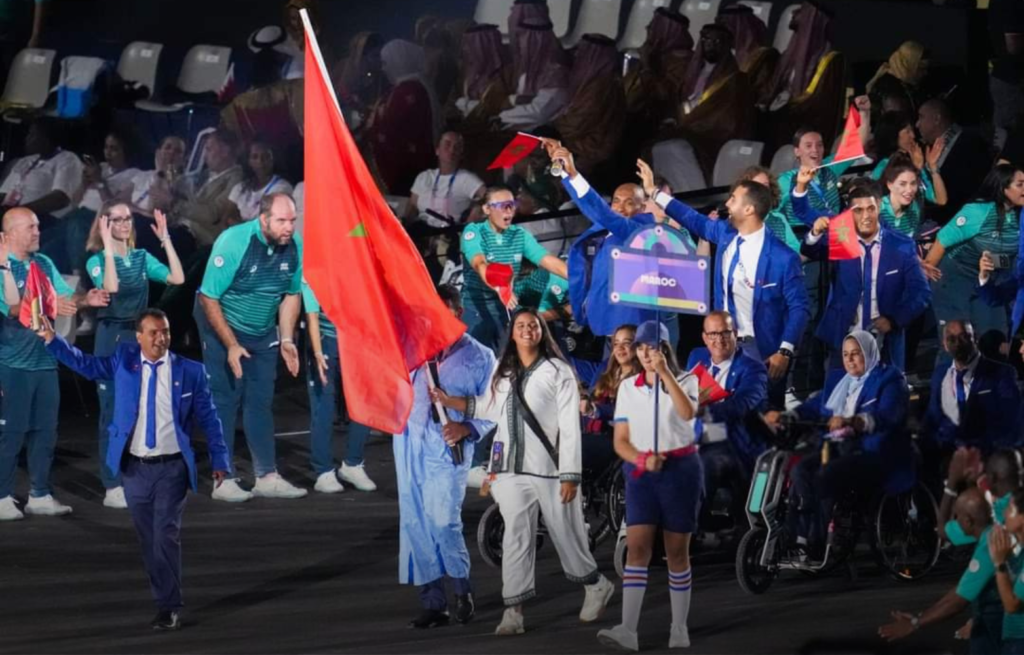 باريس.. افتتاح بهيج للألعاب البارالمبية وتصفيق حار للبعثة المغربية