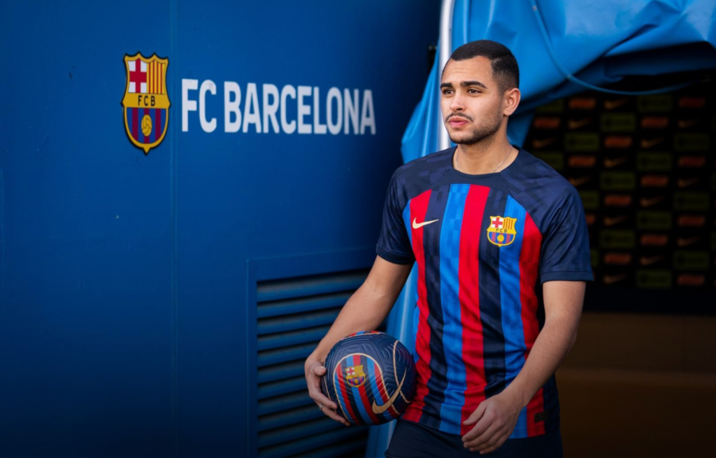 مورسيا الإسباني يخطف لاعبا من الوداد