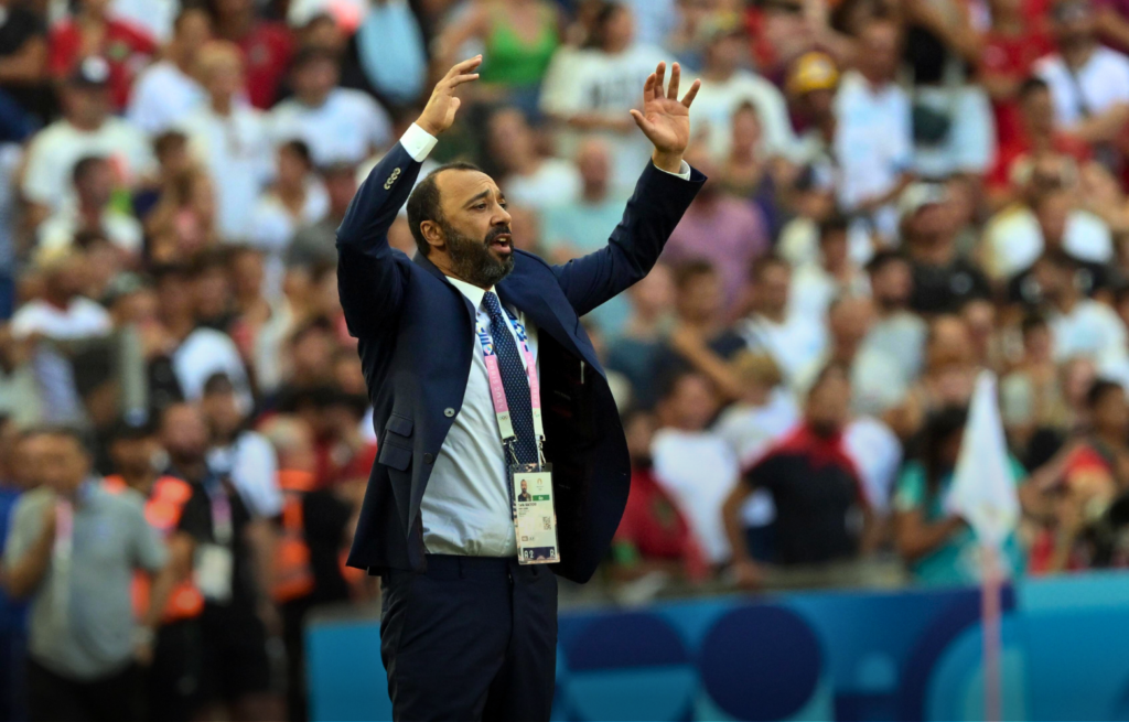 السكتيوي: تسرع اللاعبين كان وراء خسارتنا أمام إسبانيا