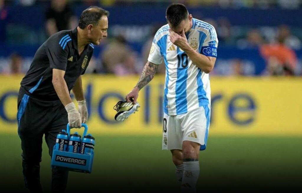 الإصابة تبعد ميسي عن المشاركة في كأس الرابطتين