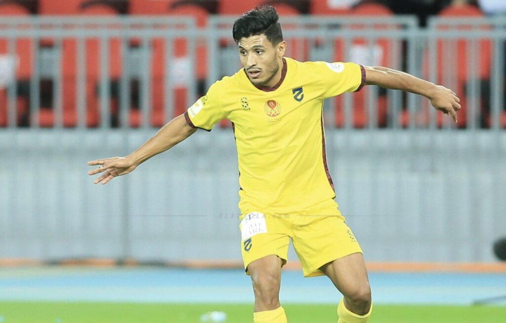 الحافيظي يعرض خدماته على المغرب الفاسي