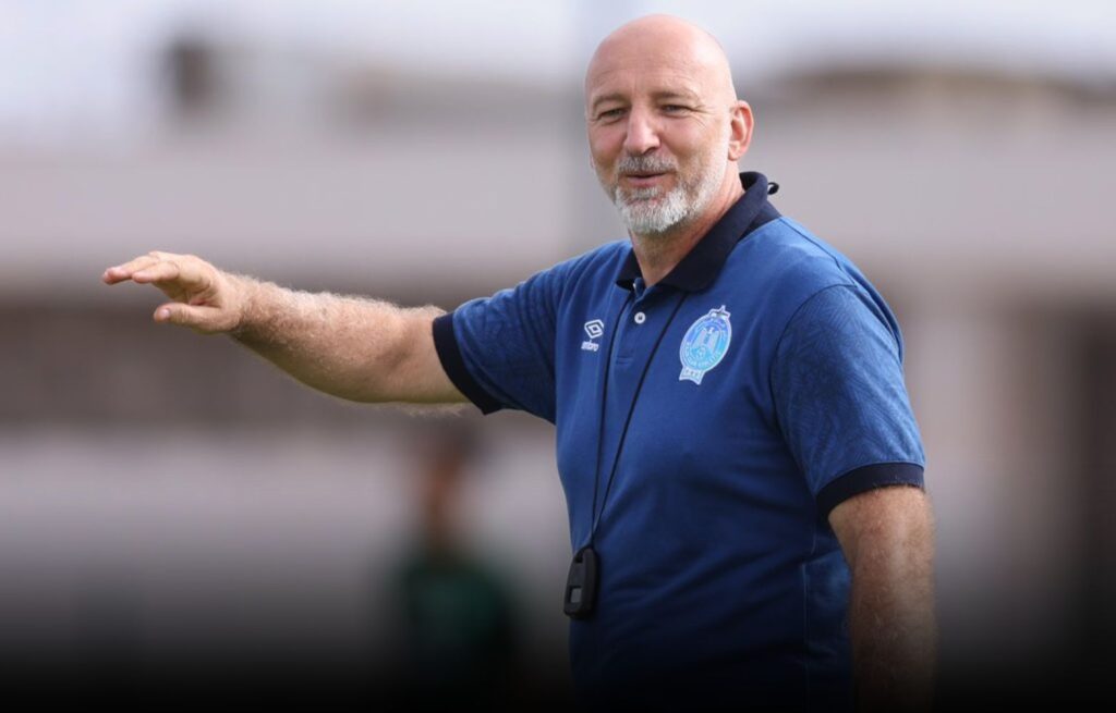 مهلة لمدرب الرجاء روسمير سفيكو إلى غاية نهاية شتنبر